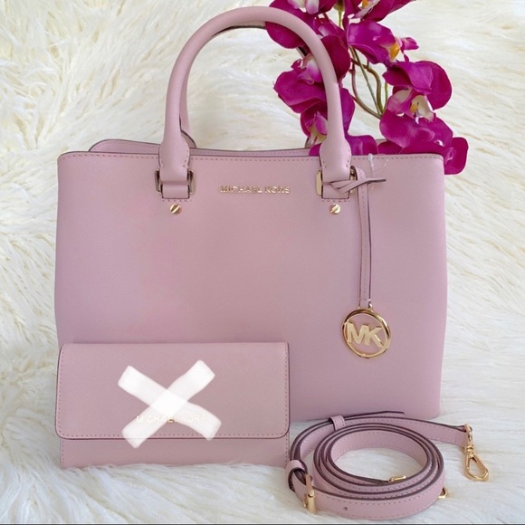 NWT Michael Kors Savannah Satchel ONLY